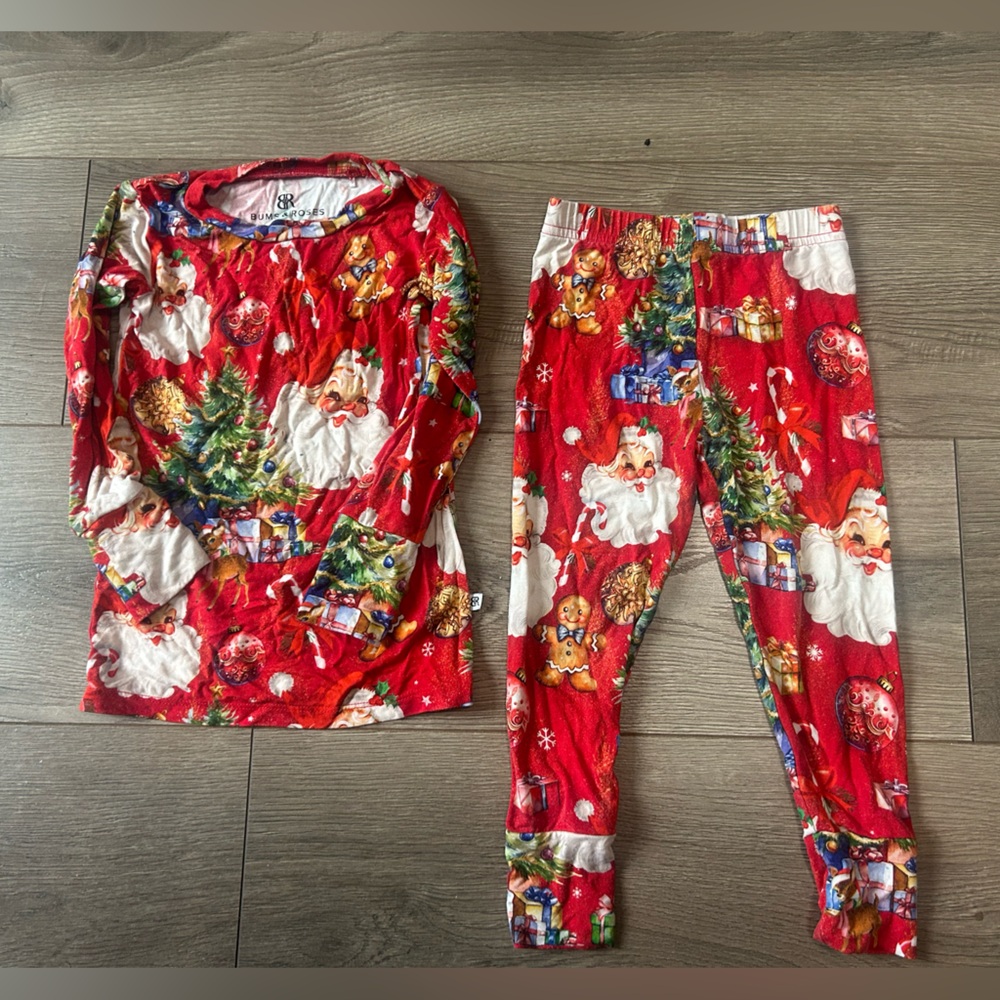 Bums and Roses Holiday vintage Santa Print Pajama Set - Red